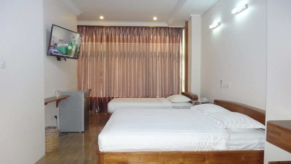 Chit Sayar Hotel Rangum Exterior foto