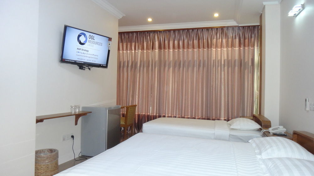 Chit Sayar Hotel Rangum Exterior foto